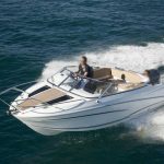 Boat-chartering-5