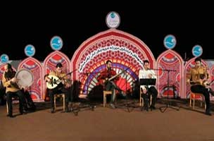 اجرای گروه موسیقی کیش مهر در اسپانیا