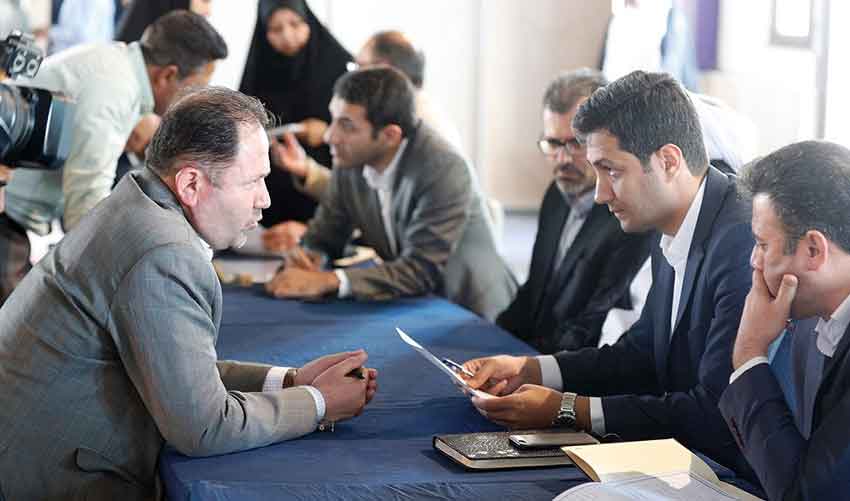 هفته سوم میز خدمت در کیش