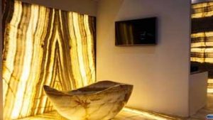 نمایشگاه سنگهای قیمتی در کیش