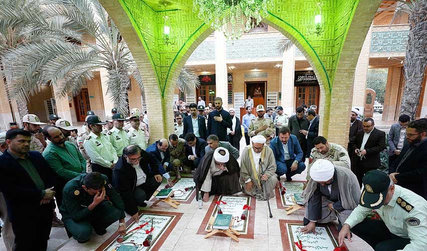 غبارروبی مزار شهدای گمنام کیش در آغاز دهه فجر