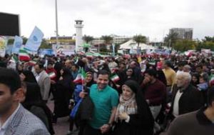 حضور حماسی مردم کیش در چهلمین جشن انقلاب