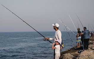 مسابقه ماهیگیری خانوادگی ویژه دهه فجر در کیش