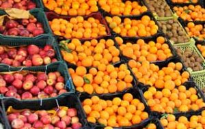 عرضه میوه تنظیم بازاری در کیش