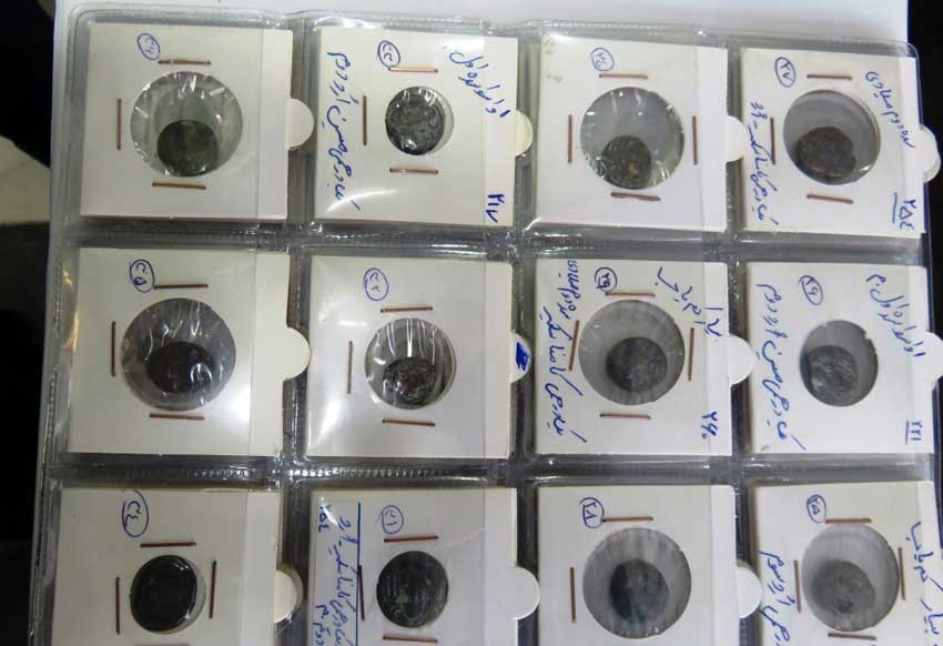 کشف محموله سکه های تاریخی قاچاق در کیش