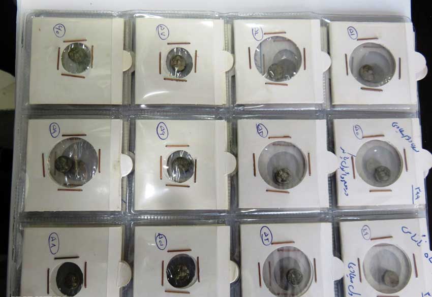 کشف محموله سکه های تاریخی قاچاق در کیش