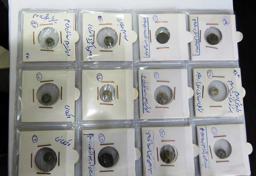 کشف محموله سکه های تاریخی قاچاق در کیش