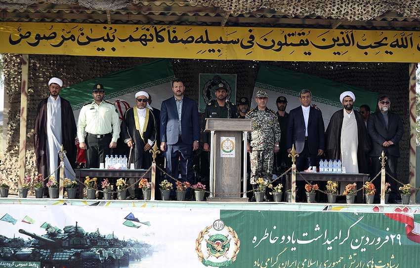 گرامیداشت روز ارتش در کیش