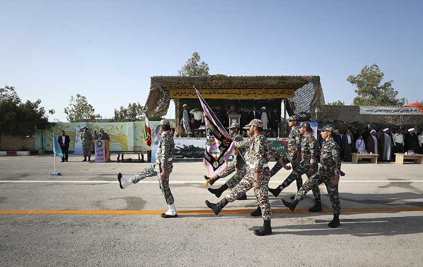 گرامیداشت روز ارتش در کیش