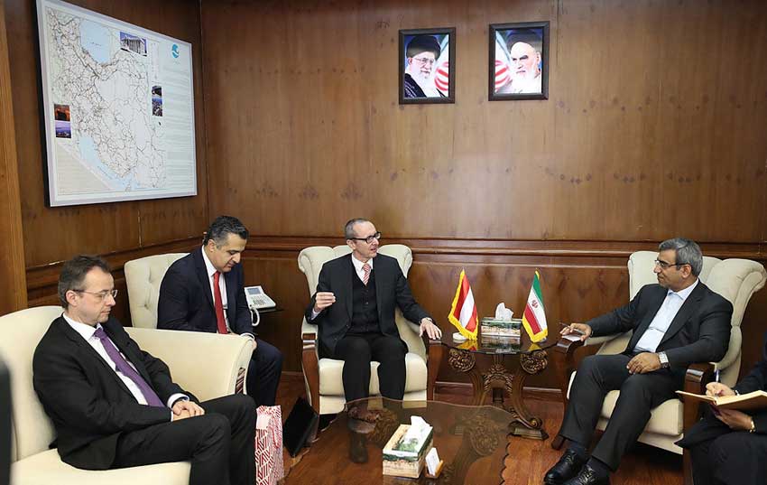 دیدار سفیر اتریش با دکتر مظفری