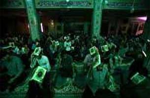 برگزاری مراسم احیای شب بیست و سوم ماه رمضان در کیش