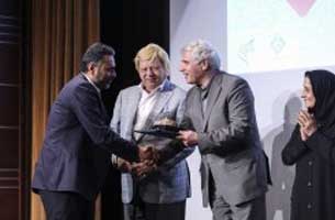 اهدای جایزه ویژه ایکوم ایران به موزه خانه بومیان کیش