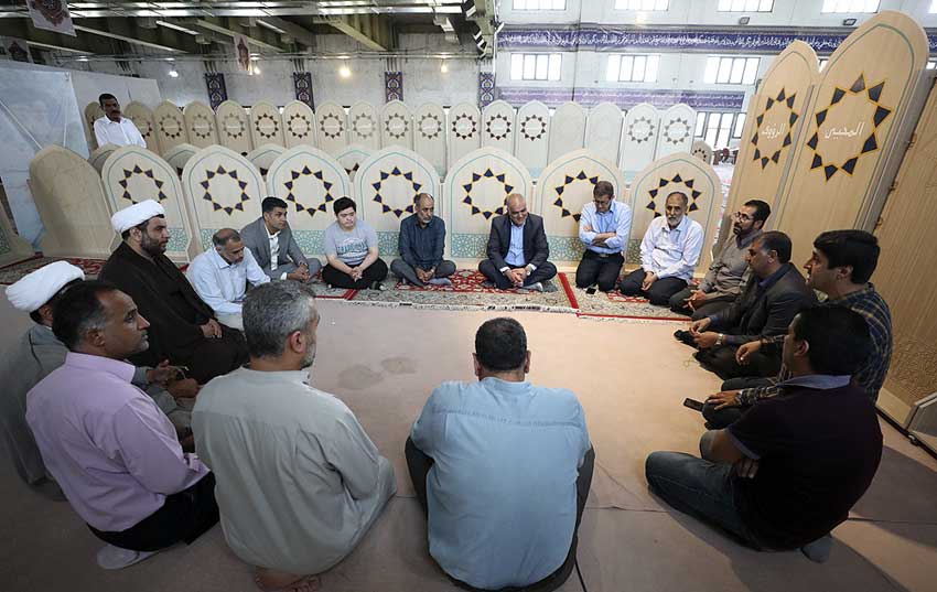 میزخدمت در کیش با حضور معاون توسعه مدیریت سازمان منطقه آزاد کیش