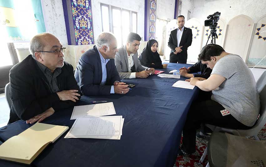 میزخدمت در کیش با حضور معاون توسعه مدیریت سازمان منطقه آزاد کیش