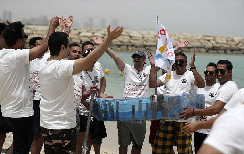 مسابقه ساخت و آب اندازی قایقهای مقوایی در کیش