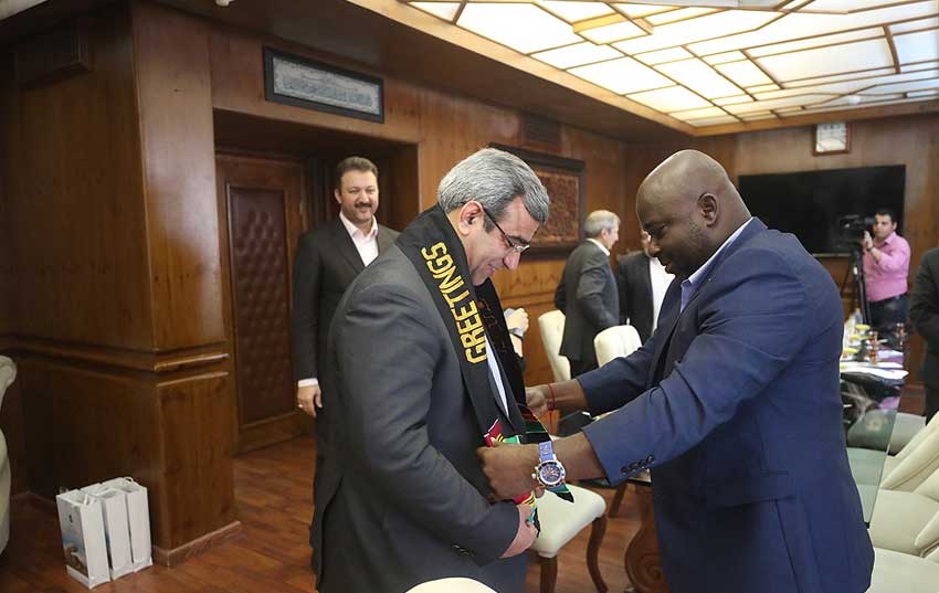 توسعه تجارت و گردشگری کیش و غنا