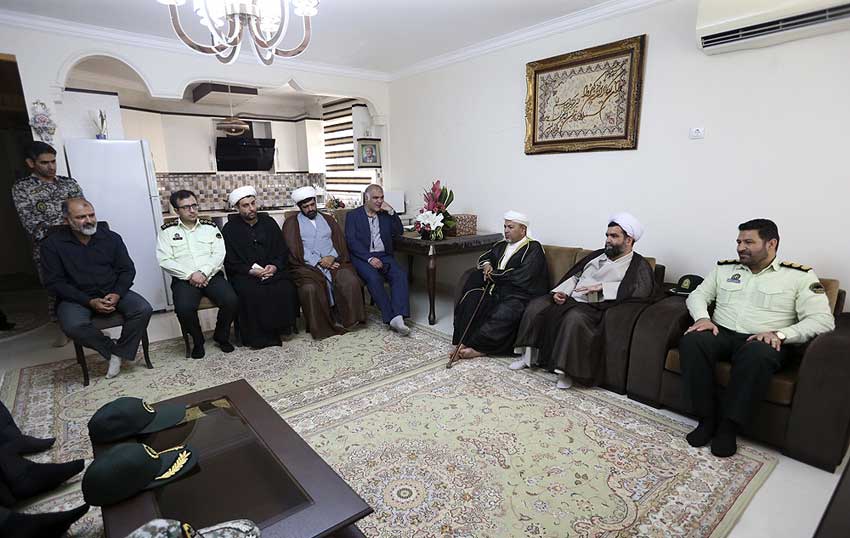 دیدار مسئولان جزیره کیش با خانواده شهدا، جانبازان و ایثارگران