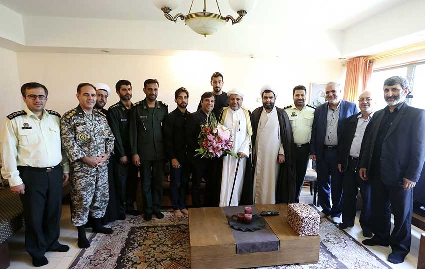 دیدار مسئولان جزیره کیش با خانواده شهدا، جانبازان و ایثارگران