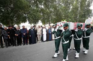 مراسم تشییع پیکر شهید ابراهیم غلامی در کیش