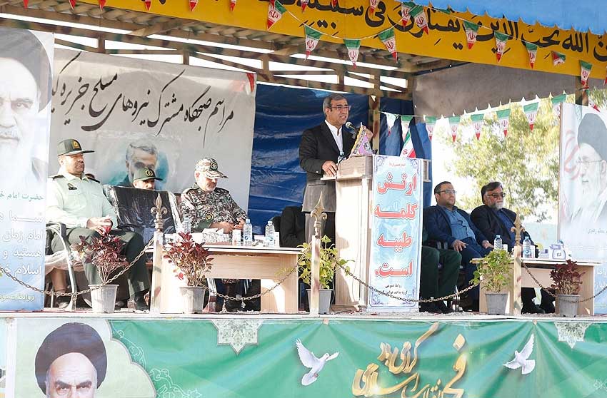 برگزاری صبحگاه مشترک نیروهای انتظامی و نظامی جزیره کیش