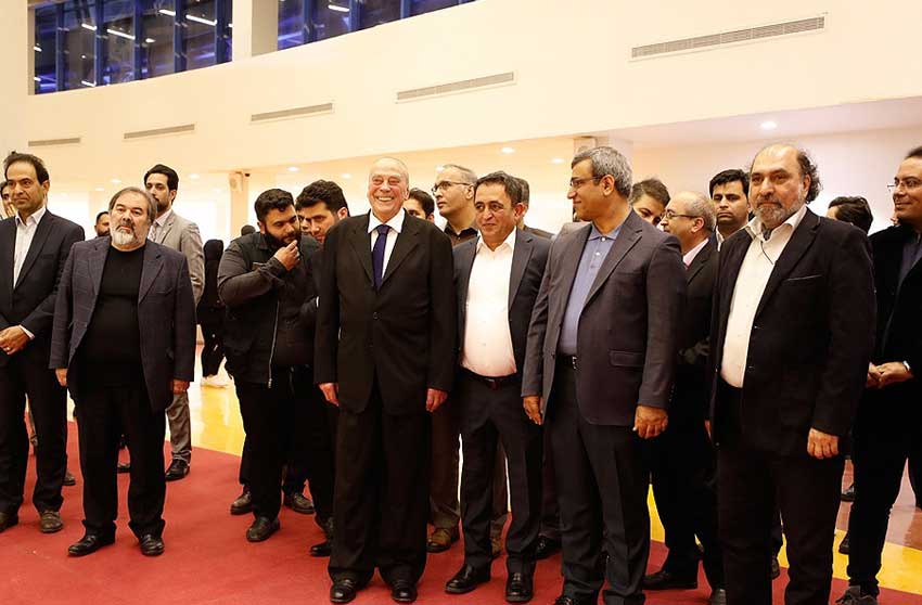 گشایش نمایشگاه کرنش به حافظ در کیش