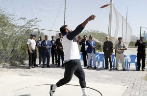 بازدید دکتر مظفری از اردوی ورزشکاران المپیک و پارالمپیک در کیش