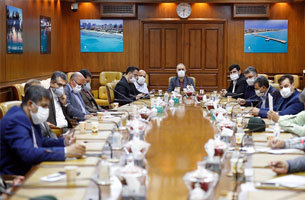 محدودیت تردد شناورها و ممنوعیت ورود خودروهای سواری با پلاک غیربومی به کیش