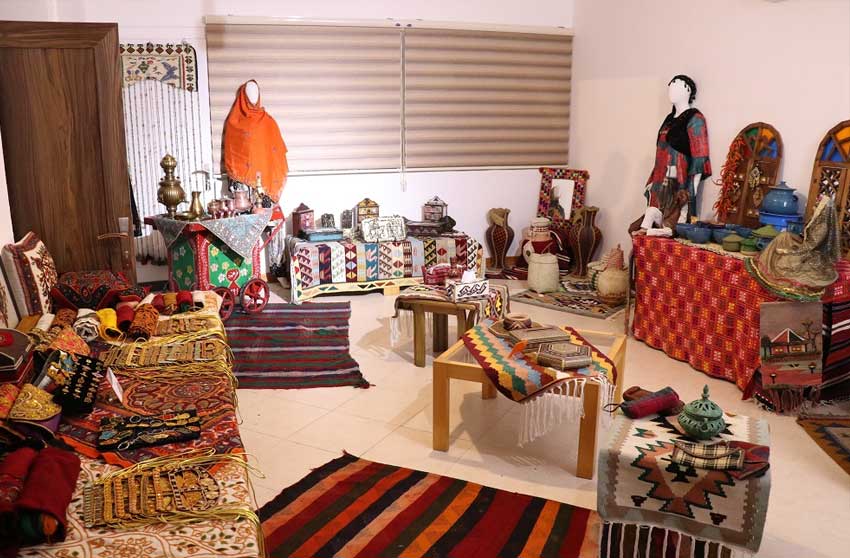 افتتاح نمایشگاه صنایع دستی بانوان هنرمند در کیش