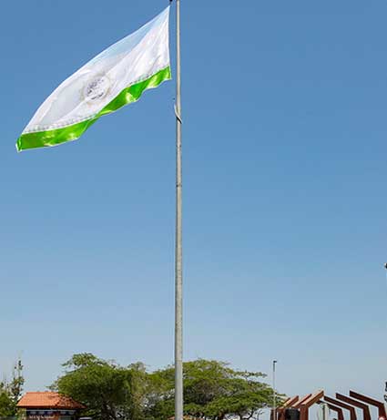 اهتزاز پرچم نوروز در جزیره کیش